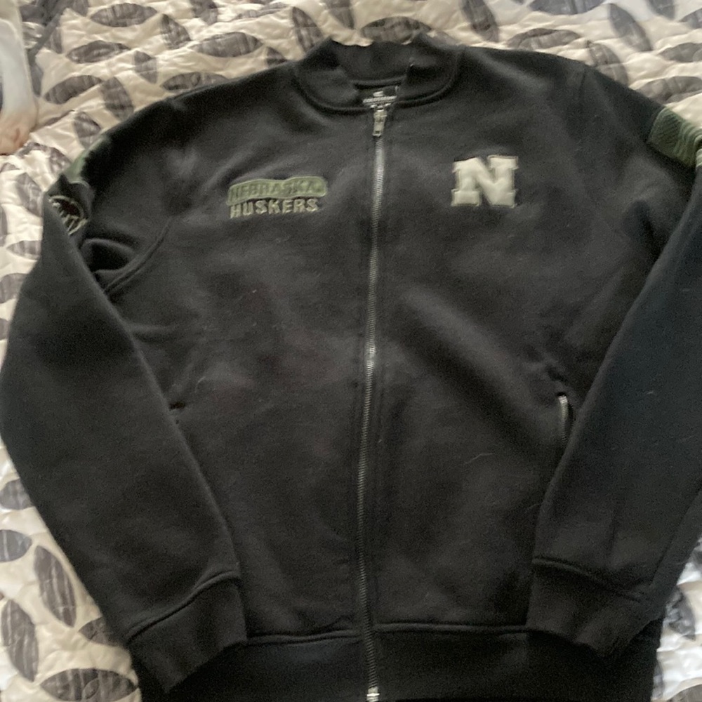 Men’s black zip up Nebraska jacket size medium